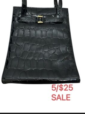 Vintage Elizabeth Arden Black Patent Faux Leather Croc Bag 5/$25